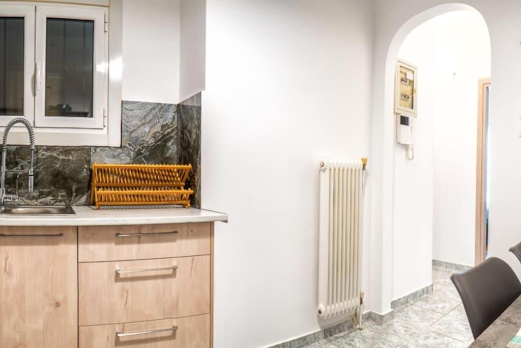 4 Family And Friends - Acropolis View Apartment Athens Luaran gambar