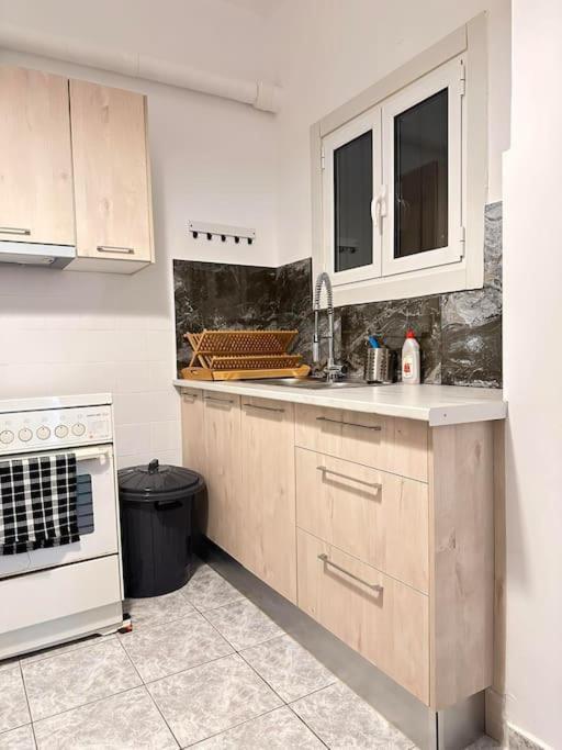 4 Family And Friends - Acropolis View Apartment Athens Luaran gambar