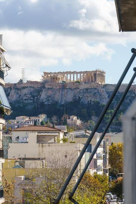 4 Family And Friends - Acropolis View Apartment Athens Luaran gambar